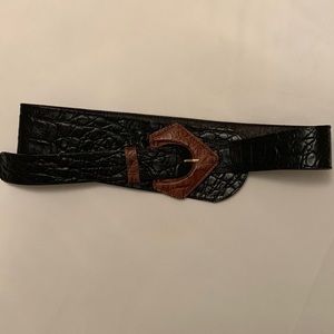 Belt black leather croc design , brown design
